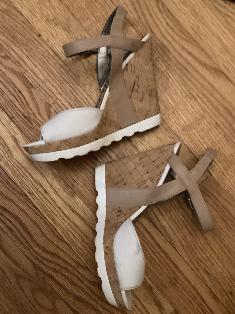 Sam Edelman White and Tan Open-Toe Ankle Strap Wedges size 8